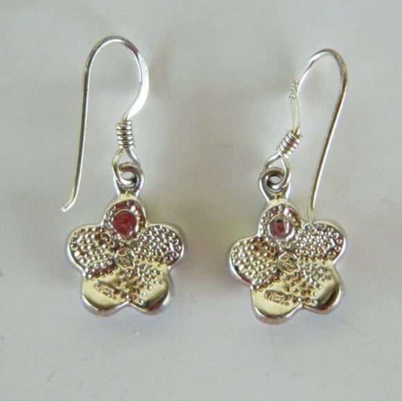 Solid 925 Sterling Silver Mother of Pearl Compose Dangle Earrings - Picture 4 of 4